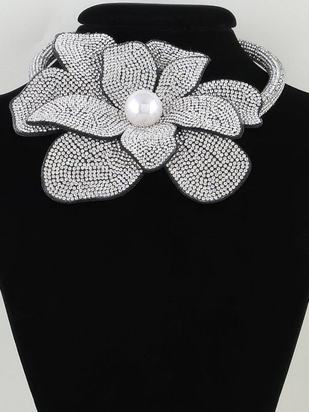 Bejeweled Blooming Flower Choker Necklace